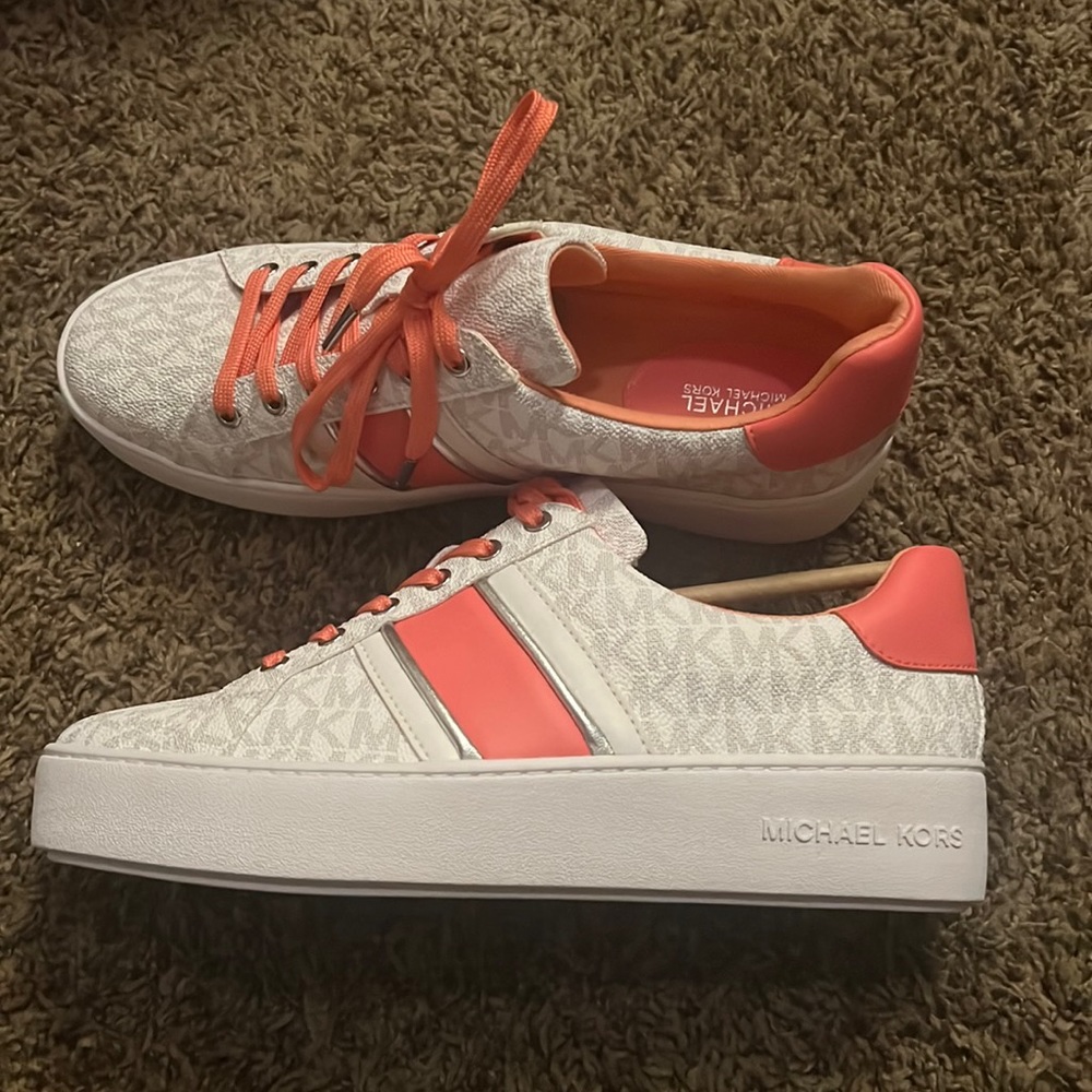 Cute shoes never worn